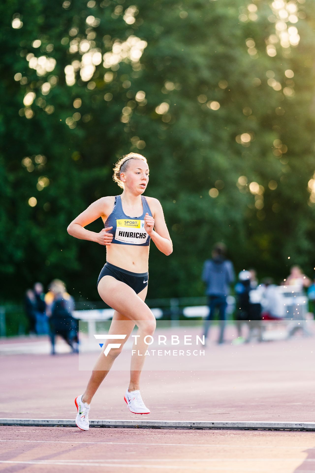 Carolin Hinrichs (VfL Loeningen) ueber 3000m Hindernis  am 28.05.2022 waehrend der World Athletics Continental Tour IFAM Oordegem in Oordegem